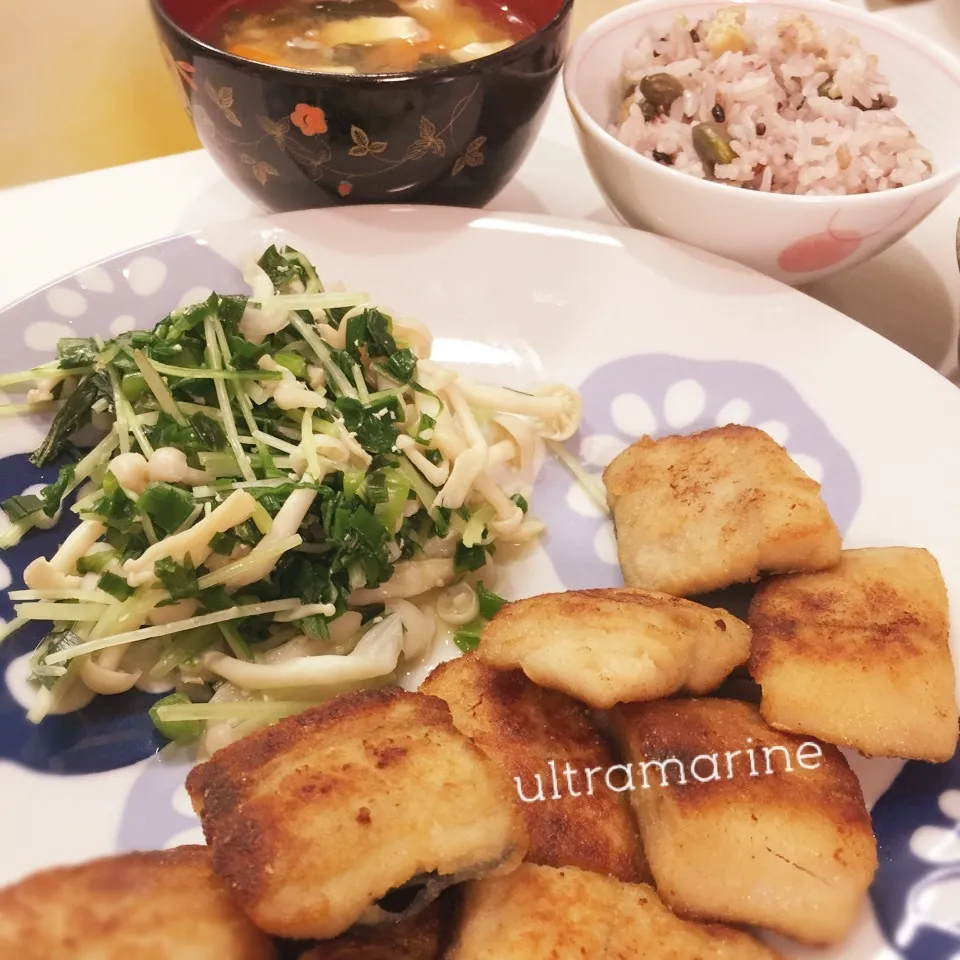 ＊ふわふわ♪さわらの米粉竜田焼き、黒枝豆ごはん＊|ultramarineさん