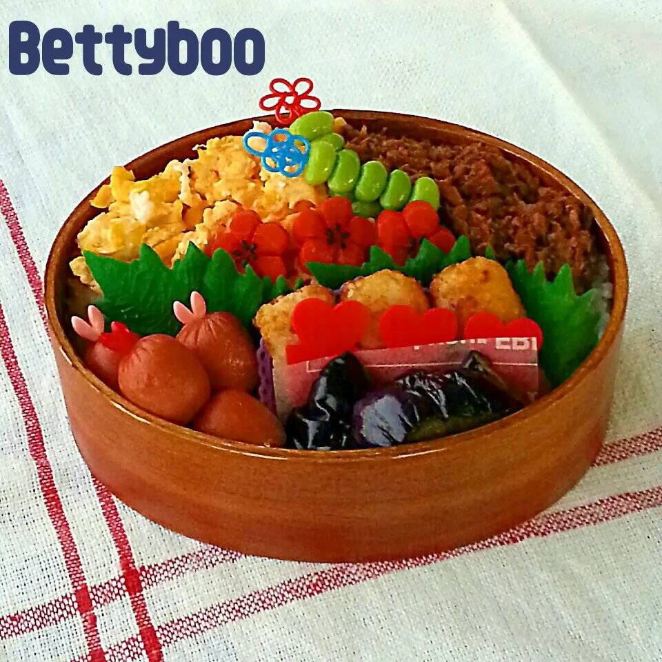 寿司飯&ﾂﾅ缶で＊そぼろ弁当♪|bettyさん