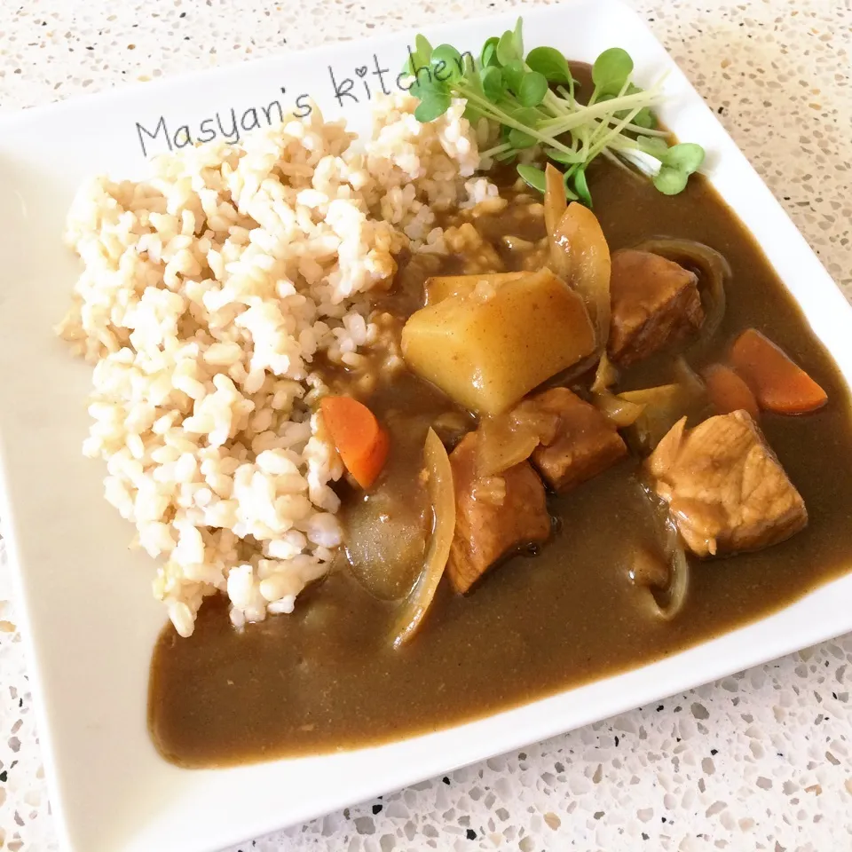 Snapdishの料理写真:アレとアレがポイント‼︎チョイ辛に仕上がる夏カレー|Miyukiさん