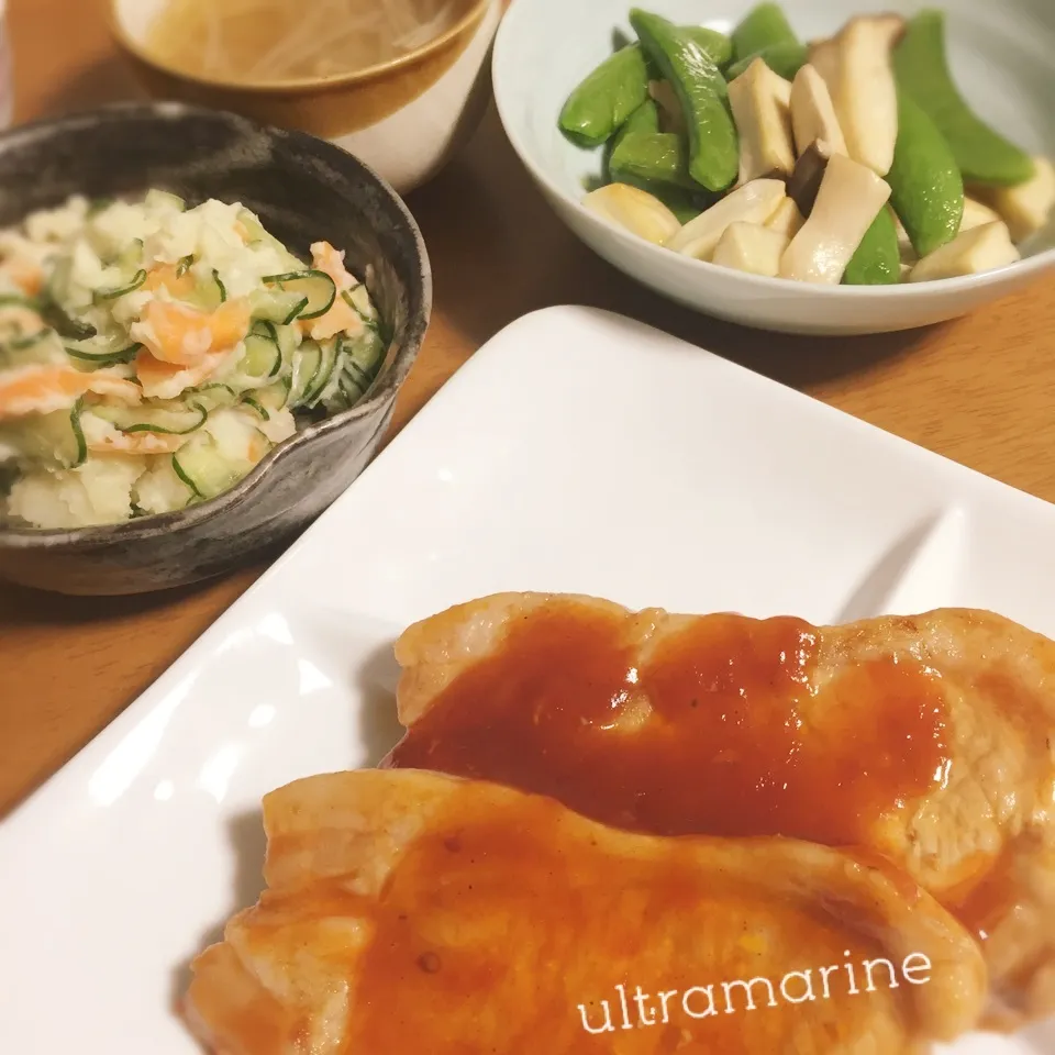 ＊やさしいポークチャップメインの晩ごはん♪＊|ultramarineさん