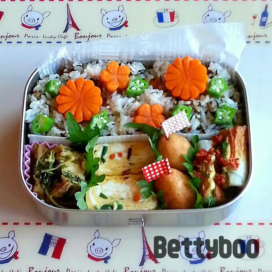 Snapdishの料理写真:ひじき&ぉ豆ご飯のぉ弁当|bettyさん