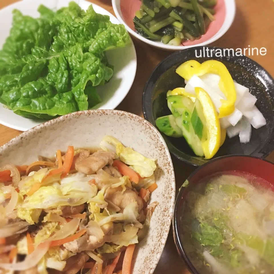 Snapdishの料理写真:＊鶏はらみの甘辛炒め、自家製ピクルス、わさび野沢菜＊|ultramarineさん