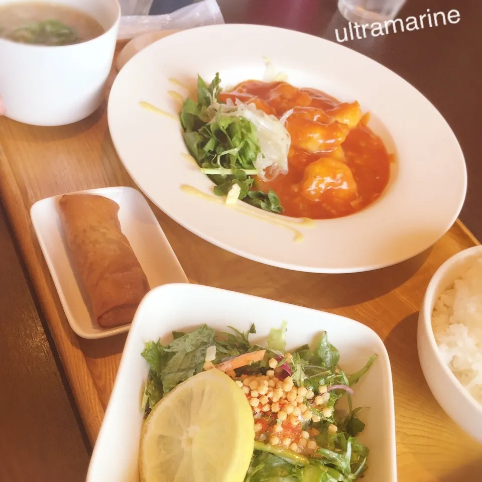 Snapdishの料理写真:＊さっぱり海老チリ♪＊|ultramarineさん