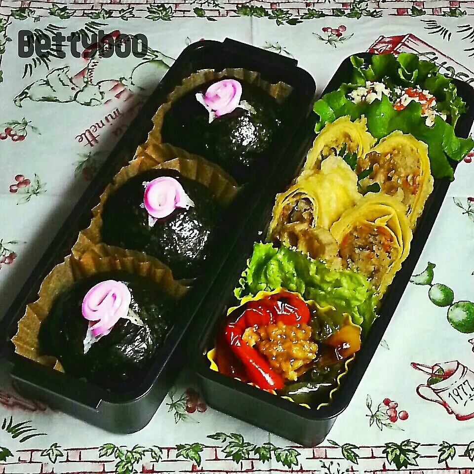 焼きﾊﾟﾌﾟﾘｶのﾓﾛﾐ味噌和えﾅﾄﾞのお弁当|bettyさん