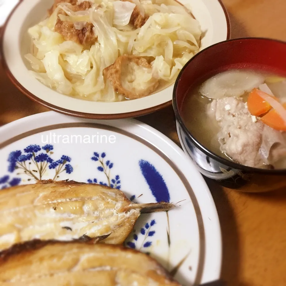 ＊加賀麩とキャベツの煮物、豚汁、お魚でヘルシーごはん＊|ultramarineさん