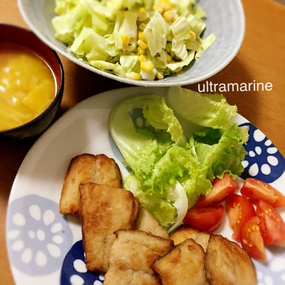 Snapdishの料理写真:＊鰆の竜田揚げ、キャベツの春サラダ♪＊|ultramarineさん