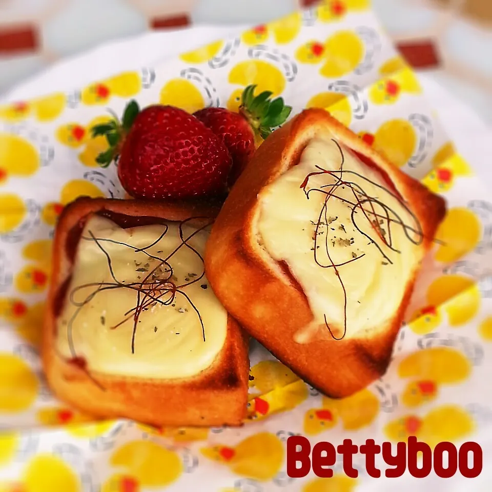 ピザトーストで朝ごぱん♪|bettyさん