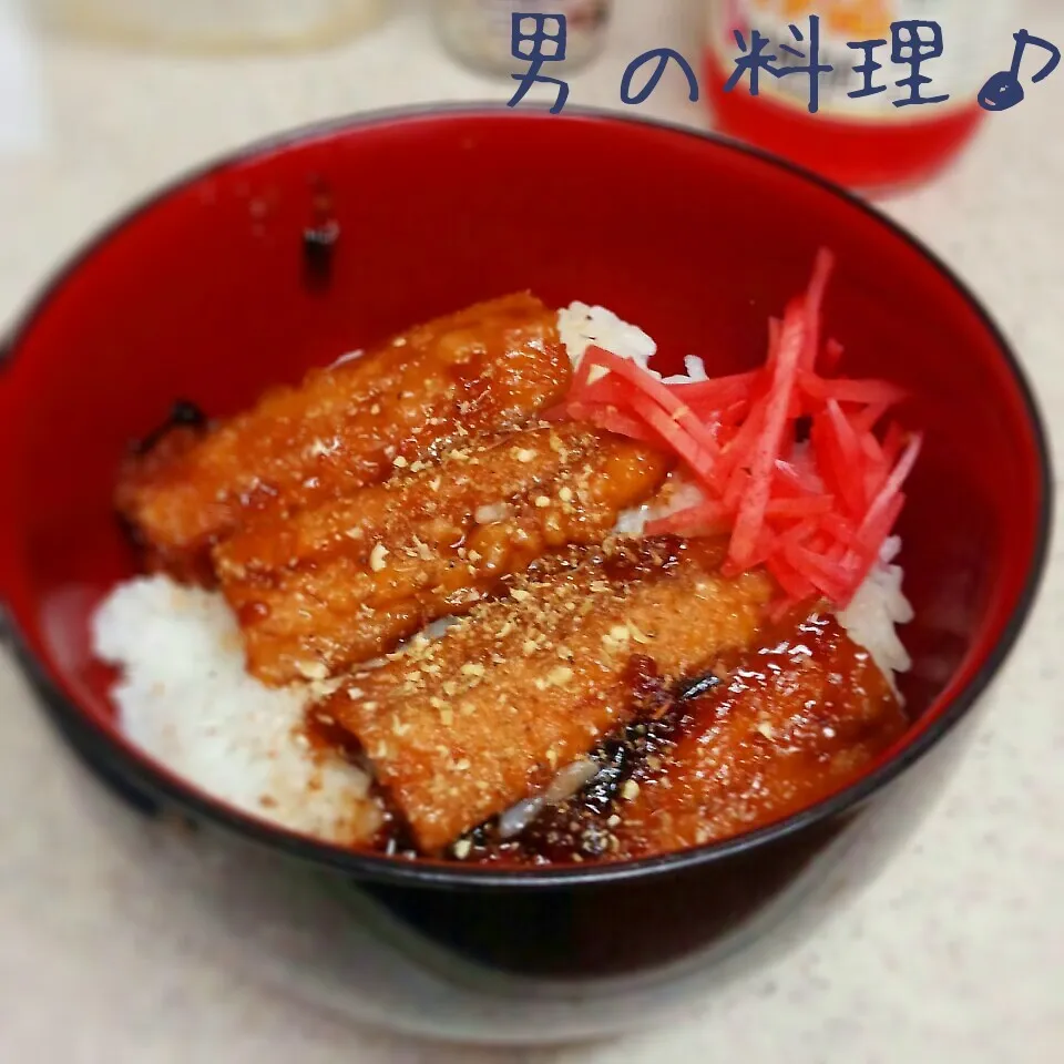 さんま蒲焼丼|やんまぁさん