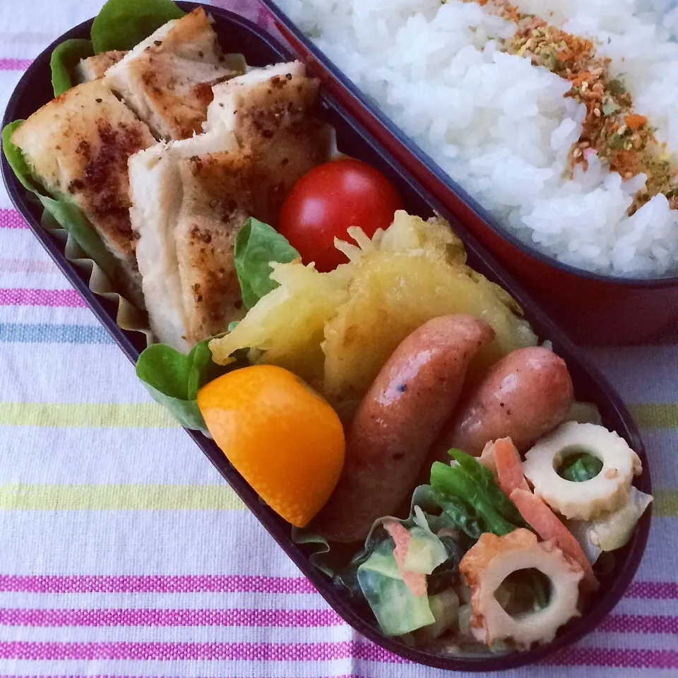 今日のお弁当(チキンガーリックソテー)|demekinさん