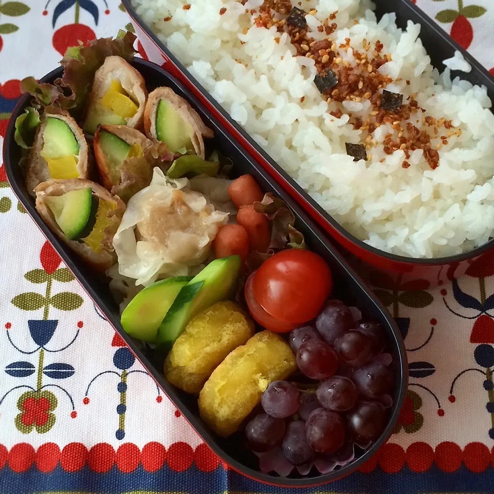 今日のお弁当(パプリカとズッキーニの肉巻き)|demekinさん