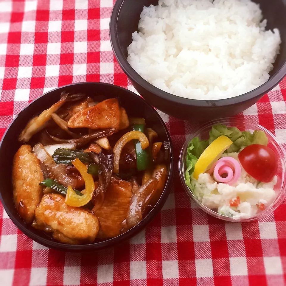 今日のお弁当(鶏の照り焼き丼)|demekinさん