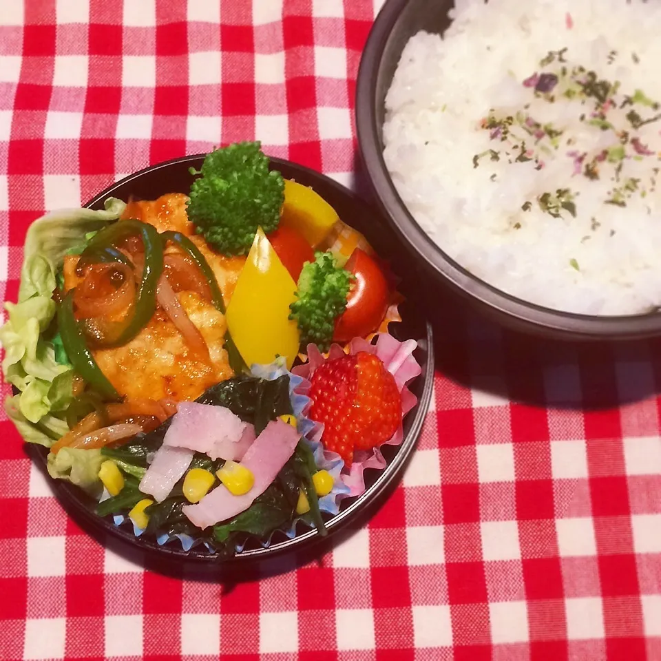 Snapdishの料理写真:今日のお弁当(鶏肉のケチャップ炒め)|demekinさん