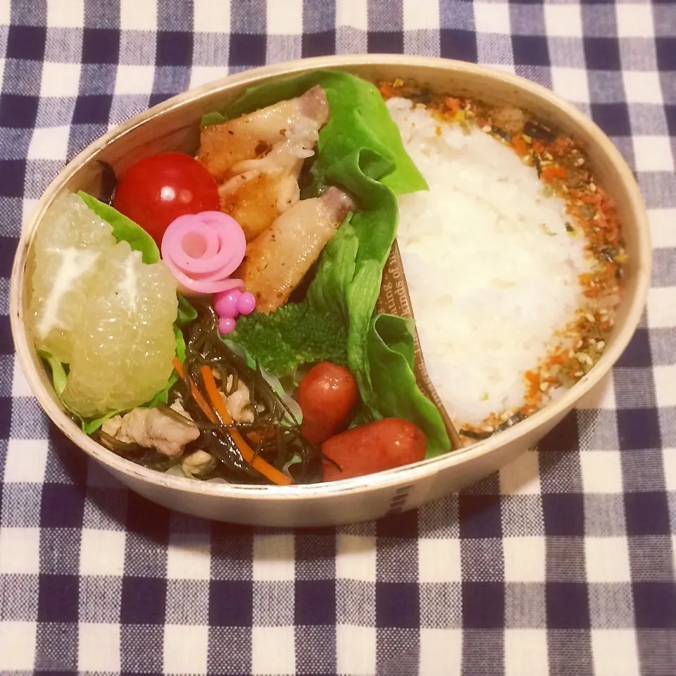 Snapdishの料理写真:今日のお弁当(手羽中のクレージーソルト焼き)|demekinさん