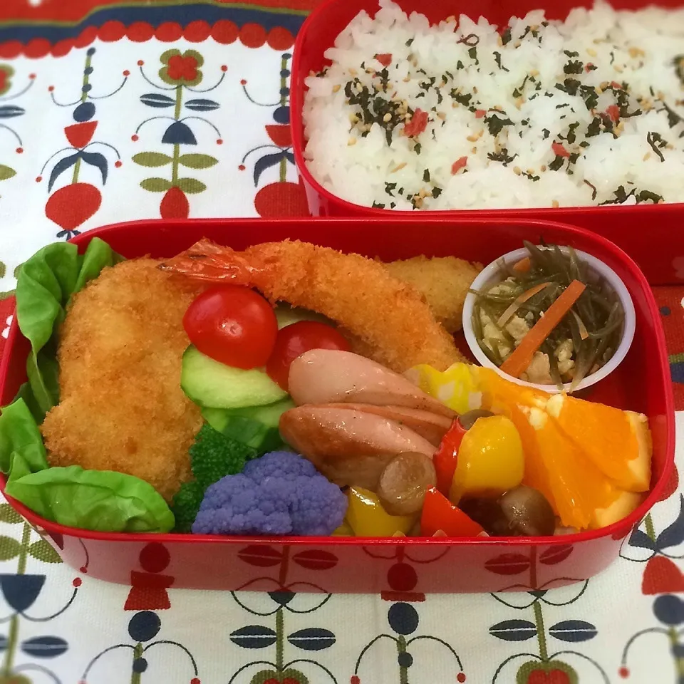 今日のお弁当(コロッケと海老フライ)|demekinさん