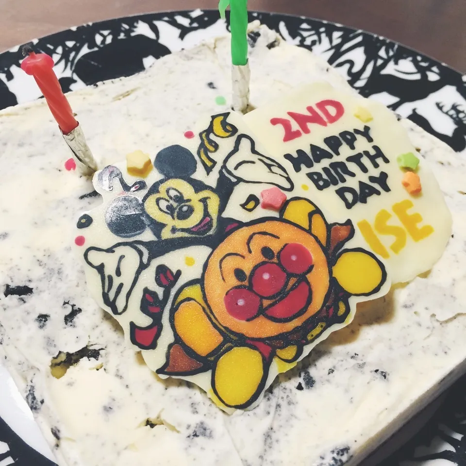 Snapdishの料理写真:誕生日アイスケーキ|多摩子のおうちさん