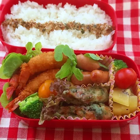 Snapdishの料理写真:今日のお弁当(海老フライ)|demekinさん