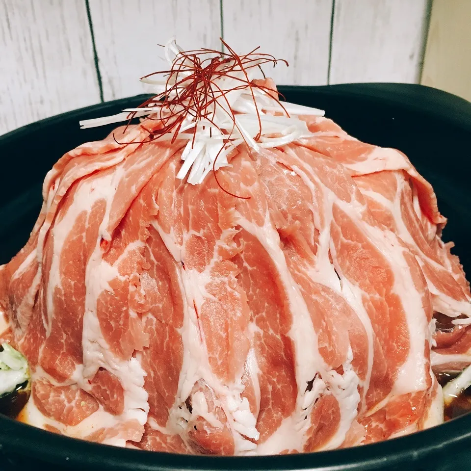 Snapdishの料理写真:肉タワー鍋|りんごさん