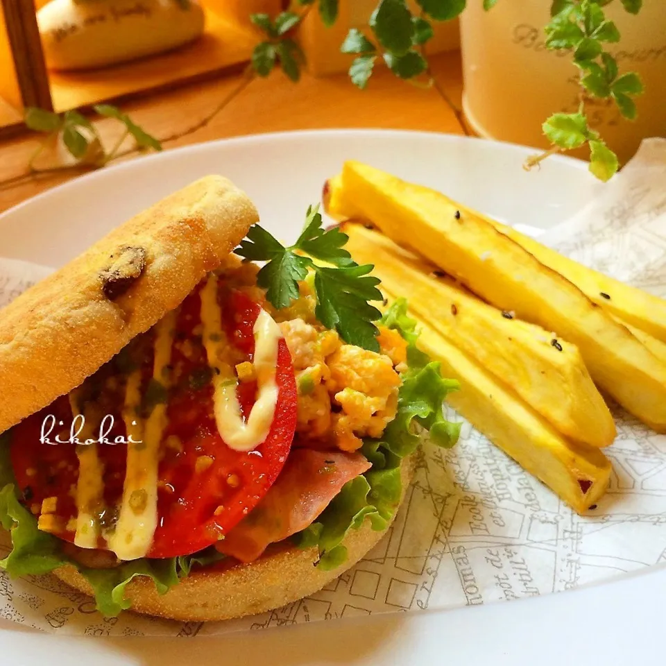 ＊ハンバーガーぺこ友祭り＊イングリッシュマフィンでBLT|kiyo_taroさん