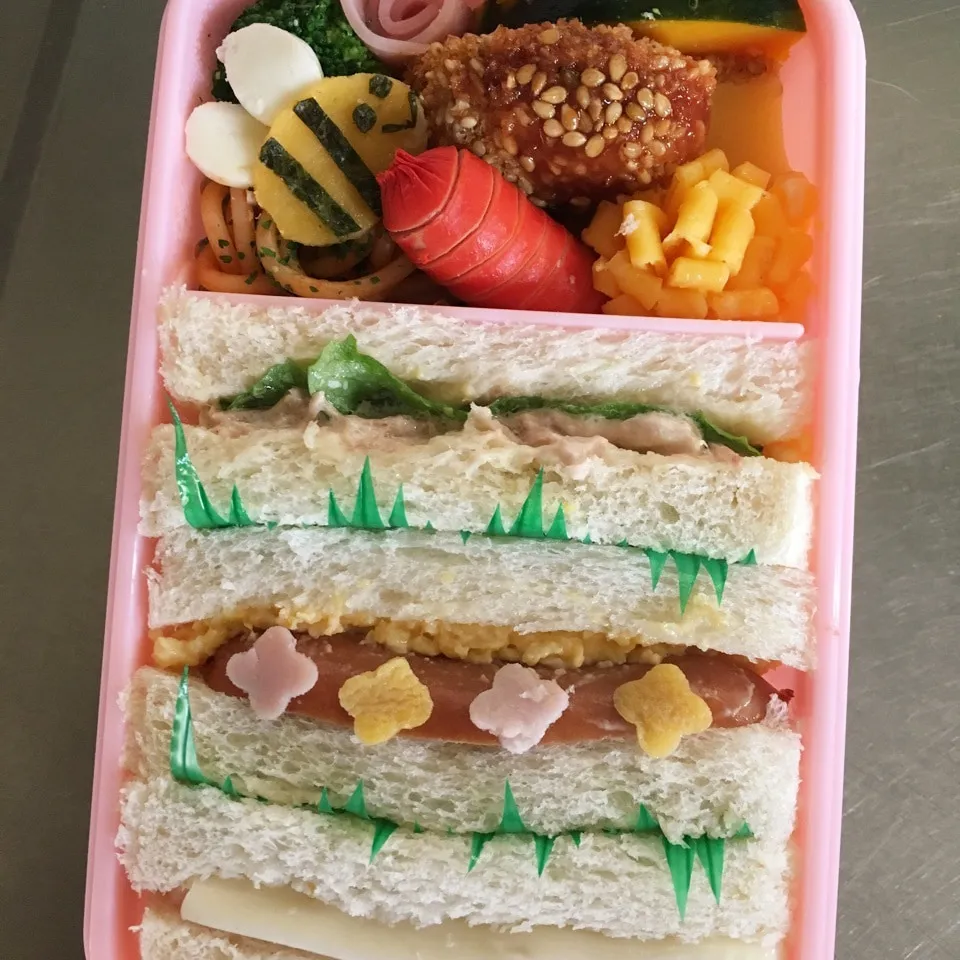 Snapdishの料理写真:幼稚園最後のお弁当|明石 さつきさん