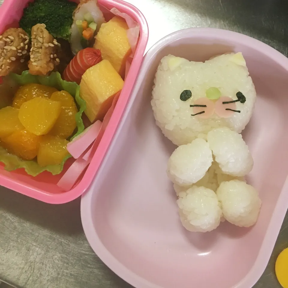 寝冷え猫お弁当|明石 さつきさん