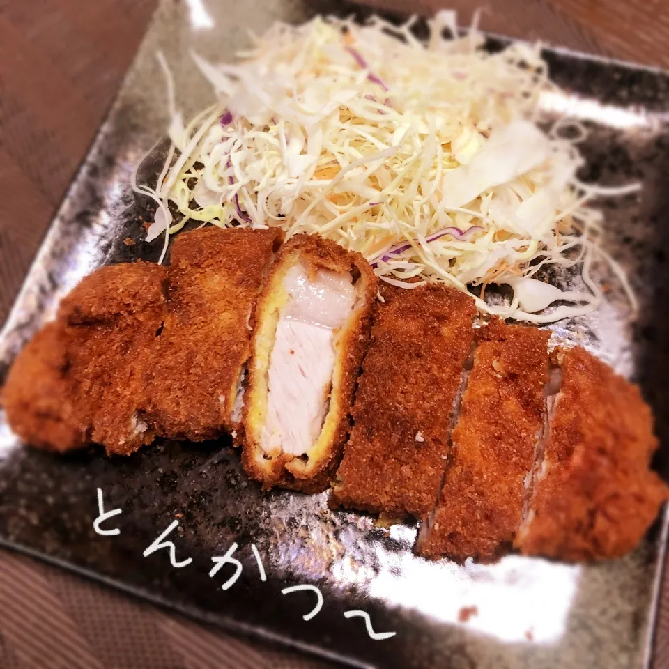 Snapdishの料理写真:トンカツ〜♪|えんどうくんさん