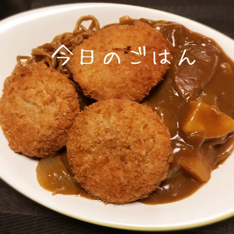 Snapdishの料理写真:焼きそばカレー🍛|えんどうくんさん