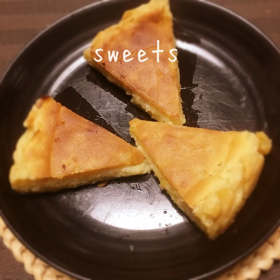 Snapdishの料理写真:お芋のチーズケーキ♪|えんどうくんさん