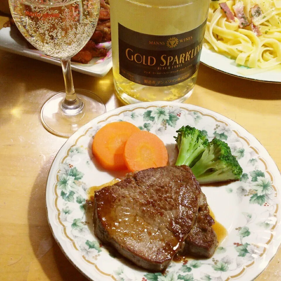 金粉入りのスパークリング🍷で乾杯|katsunさん