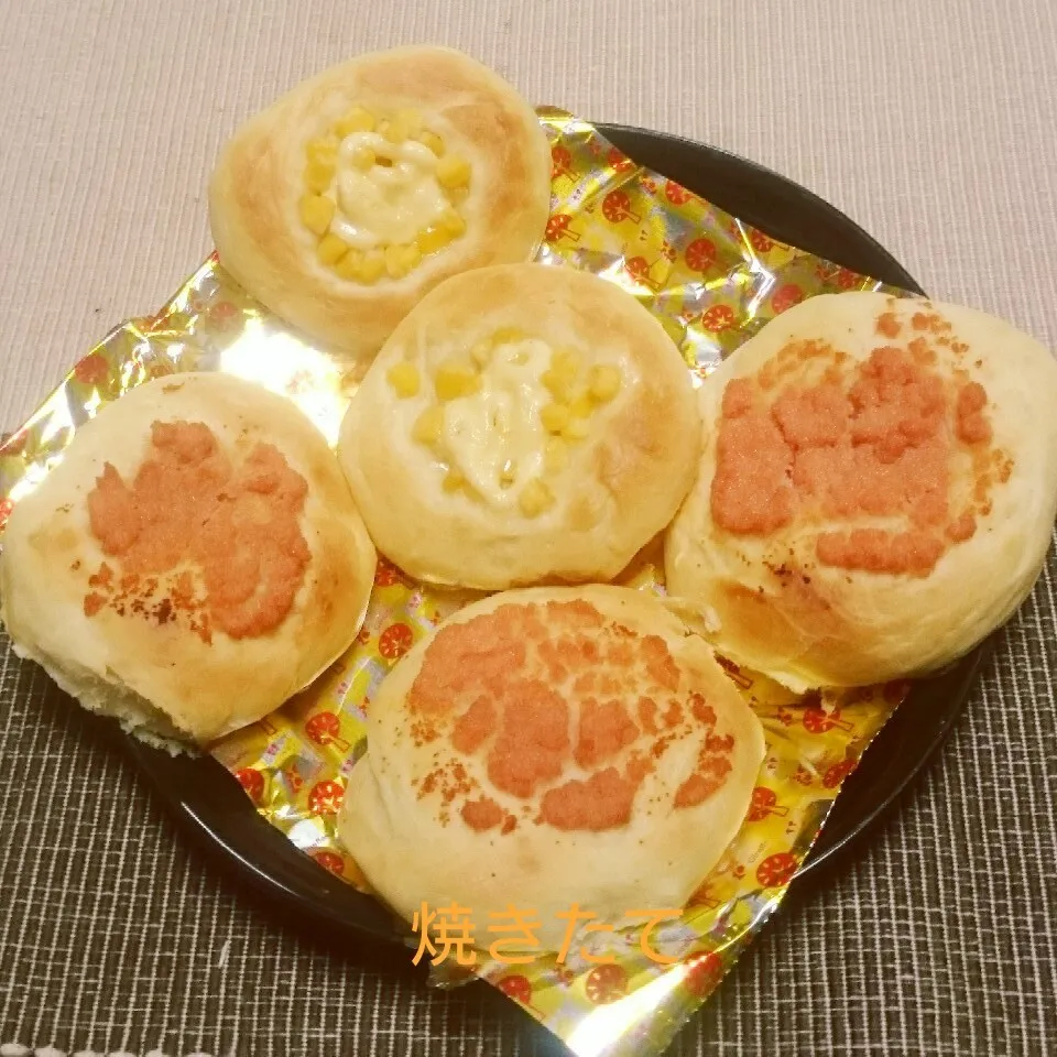 Snapdishの料理写真:コーンマヨ&めんたいパン(^o^)|えんどうくんさん