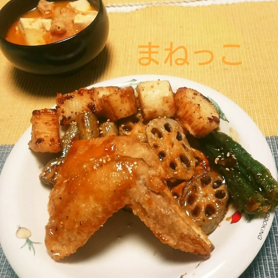 手羽先と根菜の唐揚げ&豚キムチ豚汁♪まねっこでーす♪|えんどうくんさん