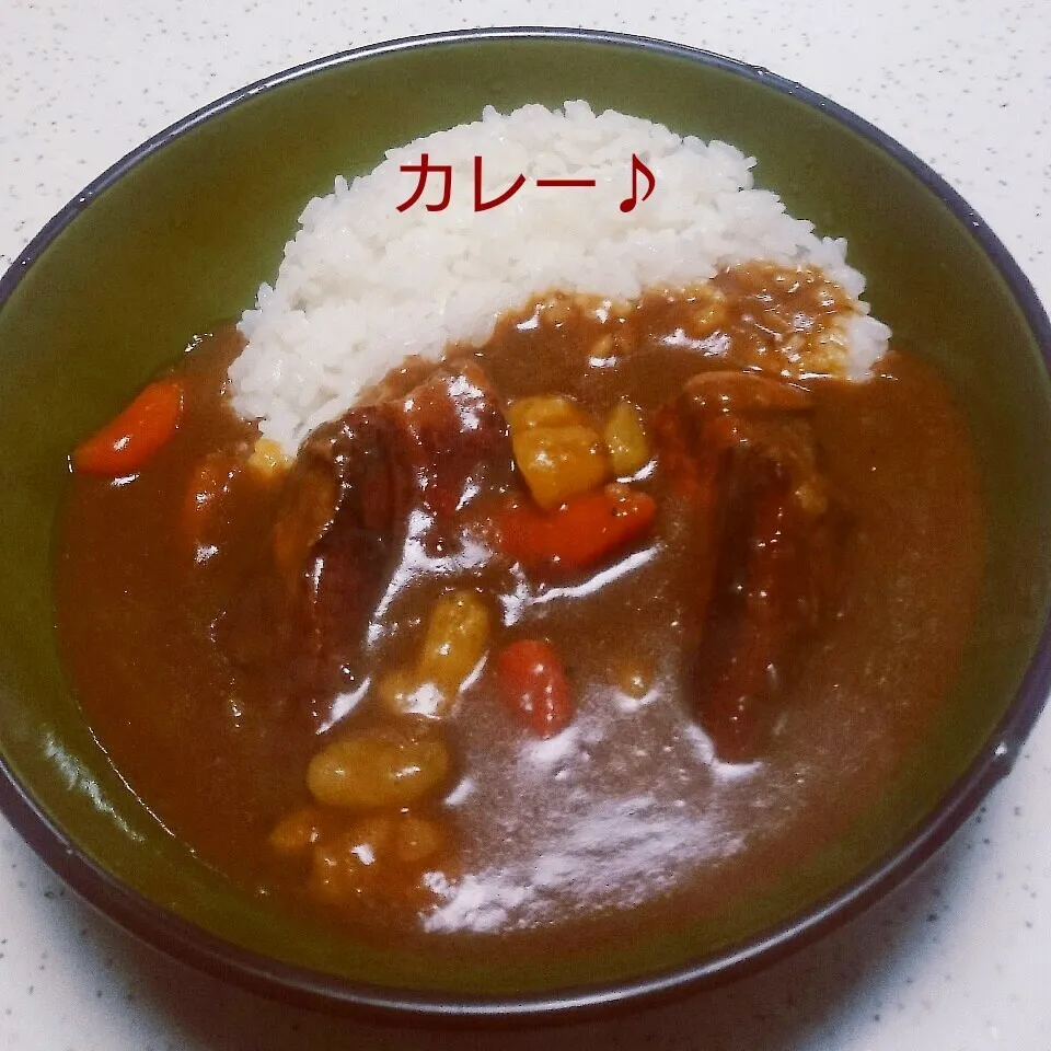 Snapdishの料理写真:バラ肉たっぷりカレー♪|えんどうくんさん