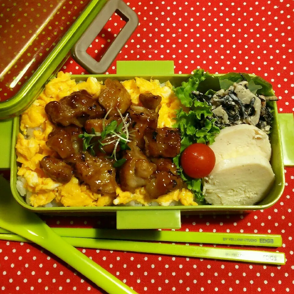 Snapdishの料理写真:中2ムスコ弁当‼焼きとり丼|katsunさん