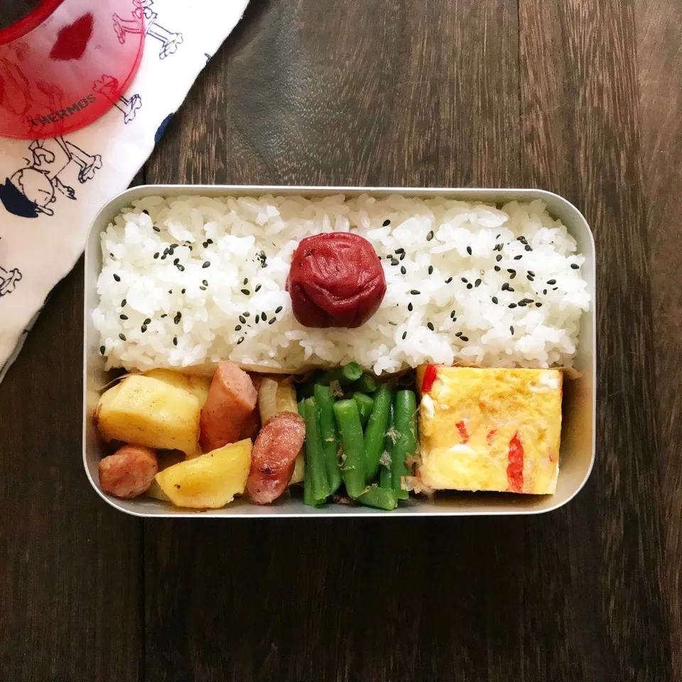 Snapdishの料理写真:ジャーマンポテト弁当|Naoさん