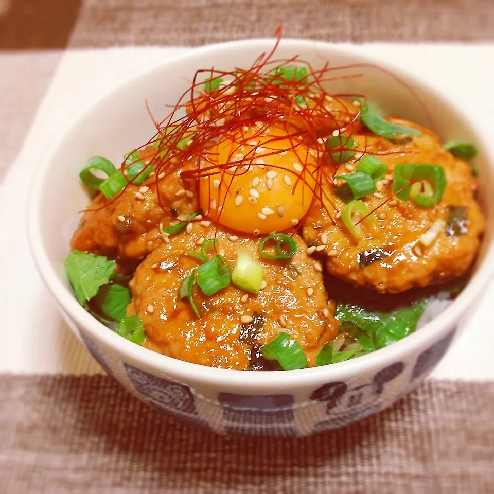 ふわふわ簡単！！！豆腐入り照焼き鶏つくね丼♡|Naoさん