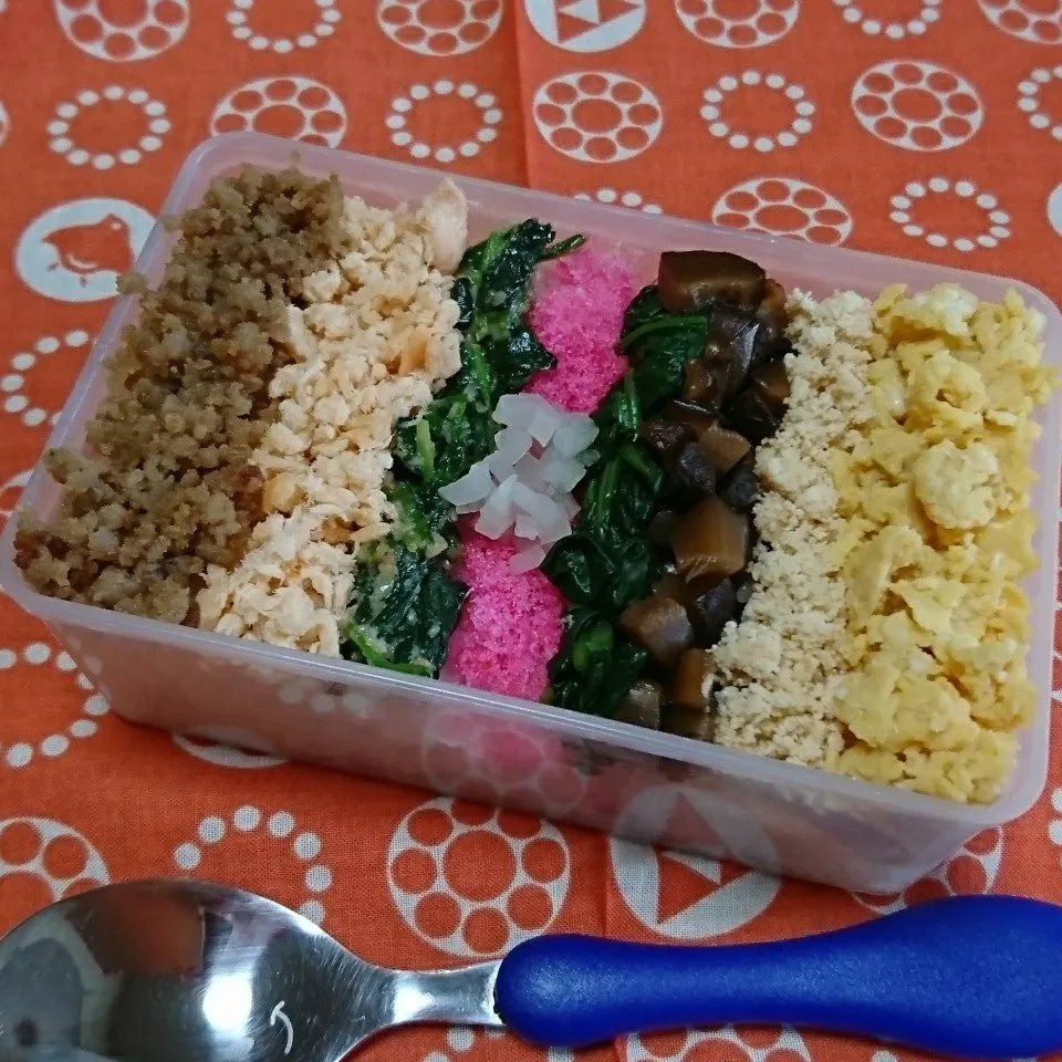 今日のお弁当☆8色弁当|吉田啓子さん