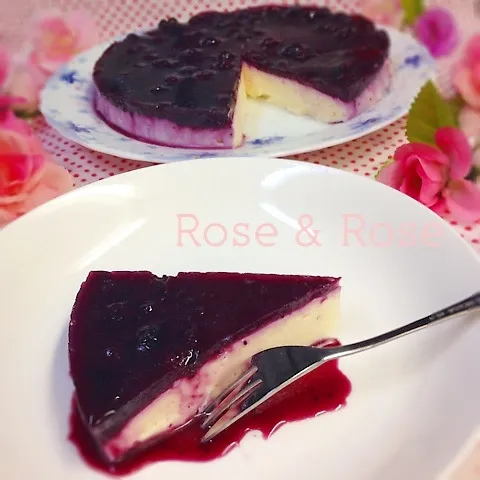 Snapdishの料理写真:ブルーベリーレアチーズケーキ|ROSE & ROSEさん