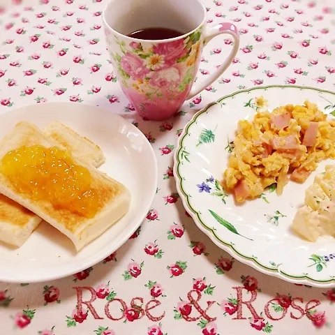 Snapdishの料理写真:今日の朝食です(*^.^*)|ROSE & ROSEさん