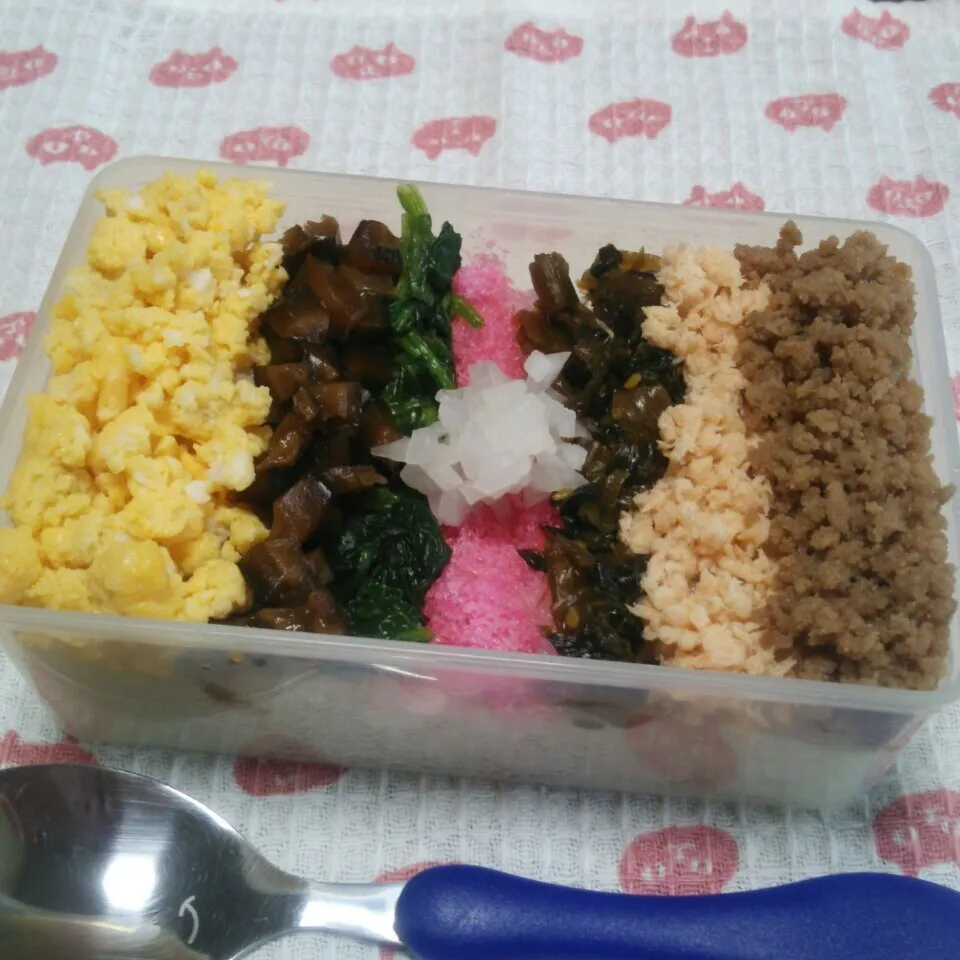 今日のお弁当☆7色ごはん|吉田啓子さん