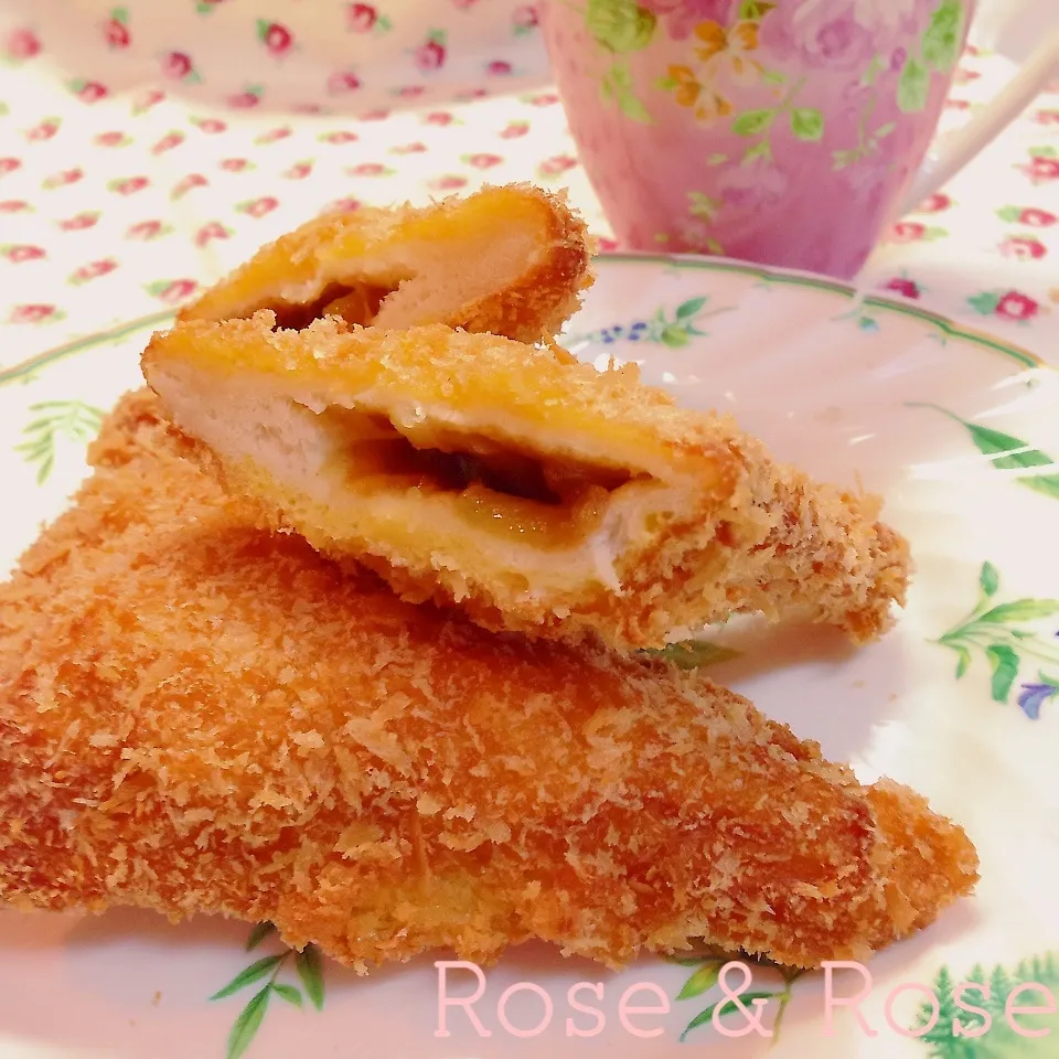 食パンでカレーパン作りました( ´艸｀)|ROSE & ROSEさん