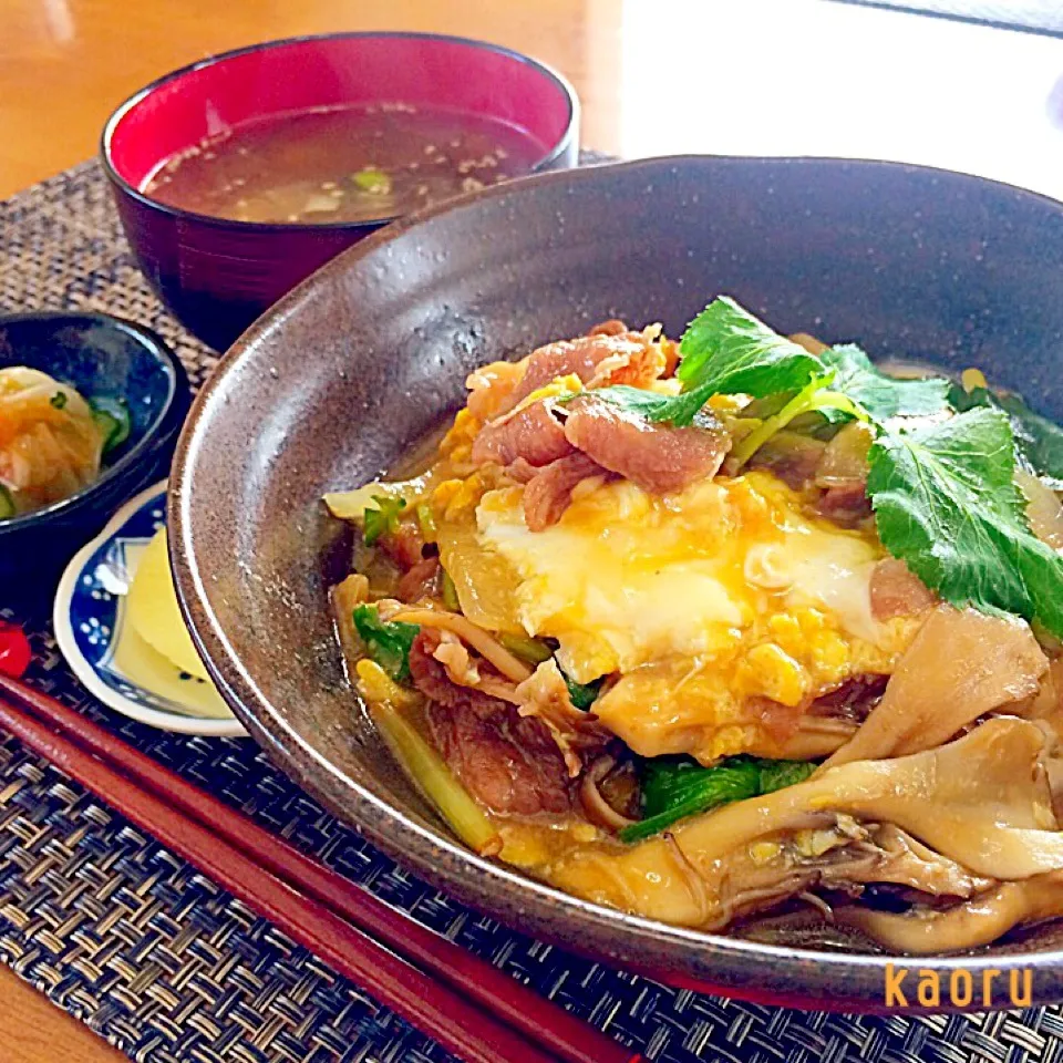 簡単とろとろ～舞茸牛たま丼ランチ♪|かおちゃんさん