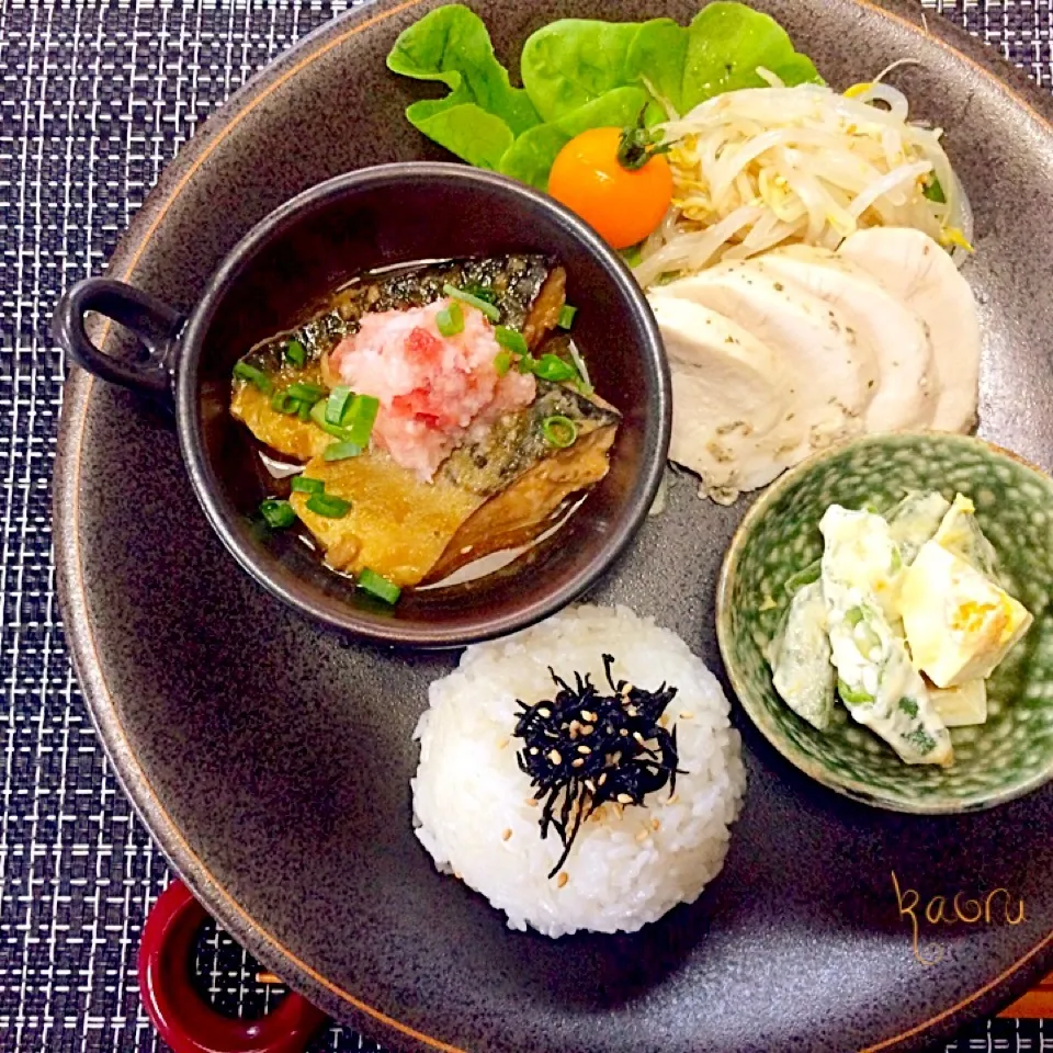 レトルト煮魚の梅おろし&かおチキランチ♪|かおちゃんさん