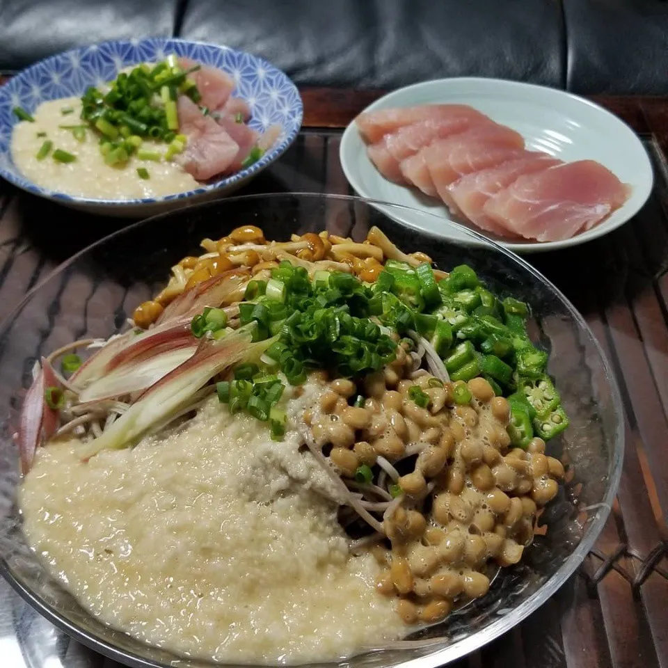 昨日の夜ご飯は、ネバネバお蕎麦とまぐろの刺身🙋|dai.noriさん