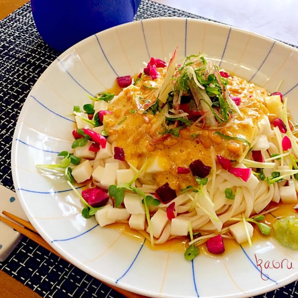 サクッコリッ♡ふわふわ納豆冷うどん♪|かおちゃんさん