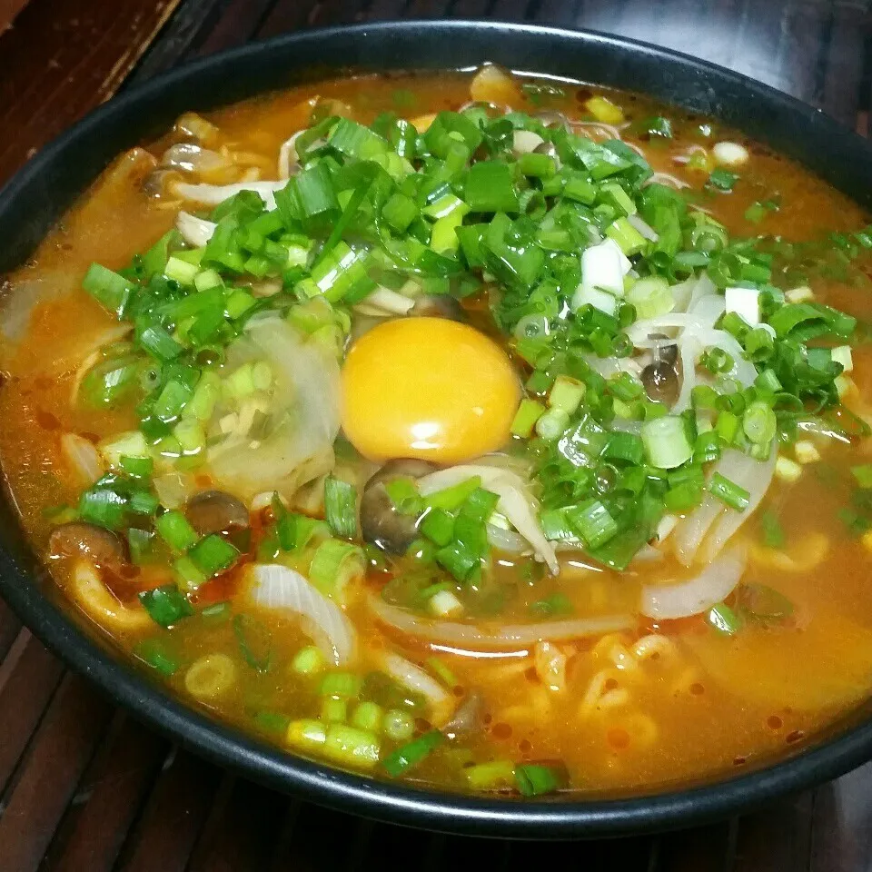 今宵は韓国インスタント麺の夜ご飯♪(￣▽￣;)💦|dai.noriさん