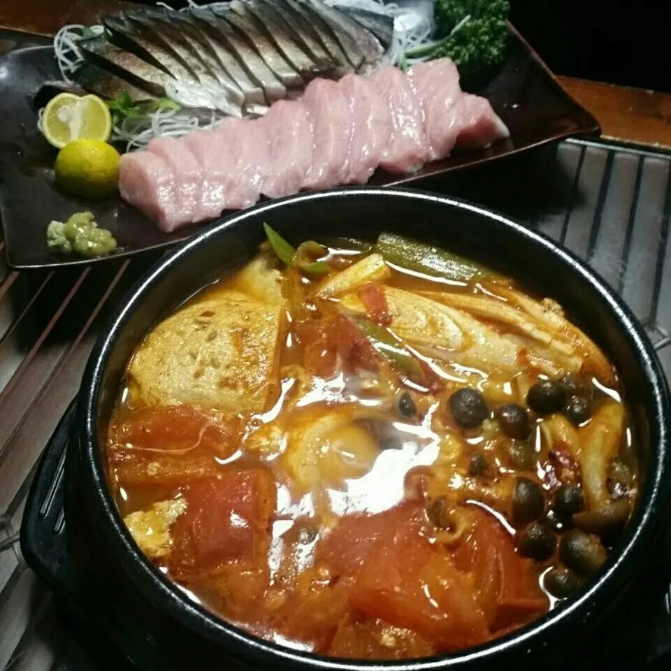 大トロ炙りさばの刺身とトマト豆腐のチゲ鍋🍲♪(o^O^o)|dai.noriさん