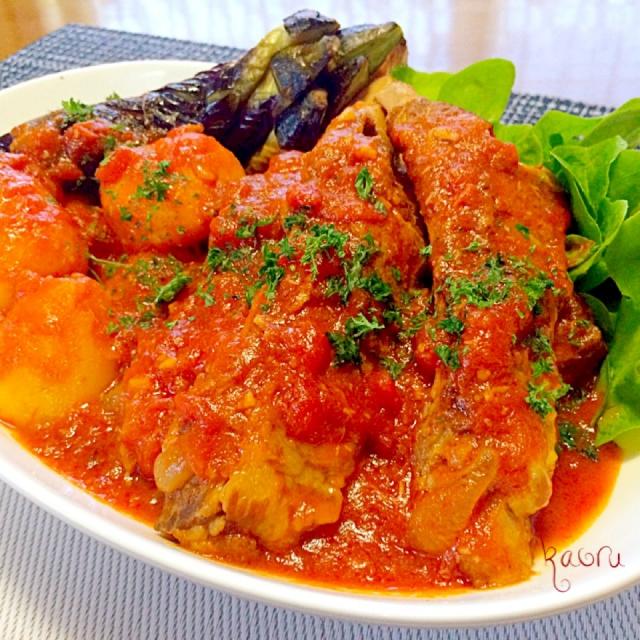 ゴリラのトマト煮込み トリッパとギアラとほうれん草のトマト煮込み | LA BISBOCCIA