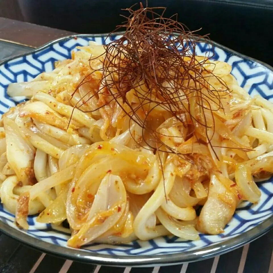 休日なご飯は、簡単キムチうどん♪(^o^)v|dai.noriさん