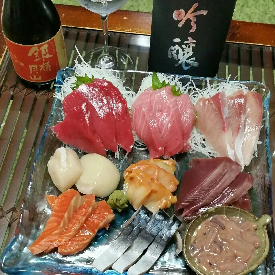 Snapdishの料理写真:昨日の夜ご飯は刺身と大吟醸で～(^o^)v|dai.noriさん