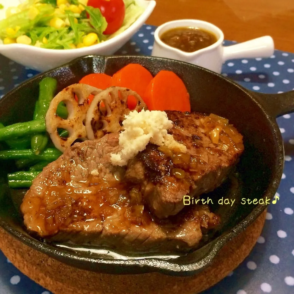 娘のBirth day はスキレットでステーキ♪|かおちゃんさん