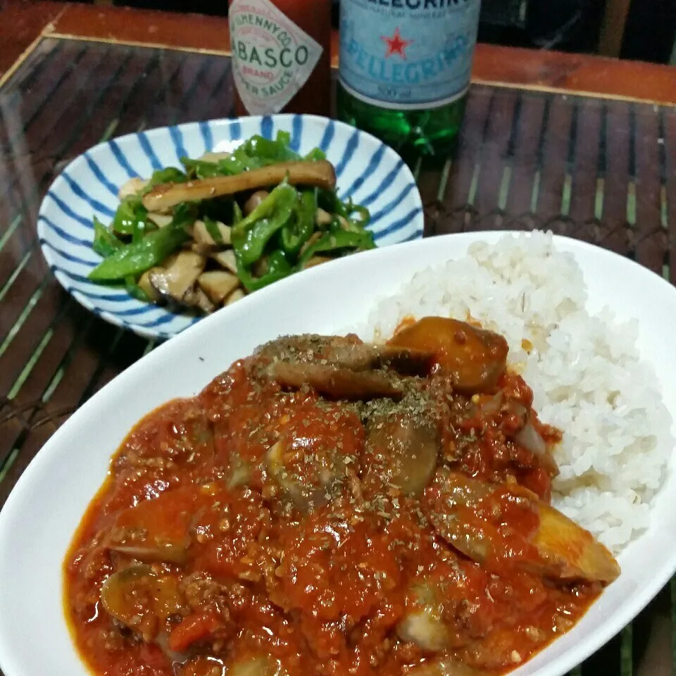 今日の夜ご飯は、長ナスと挽き肉のトマトライス♪とエリピー炒め|dai.noriさん